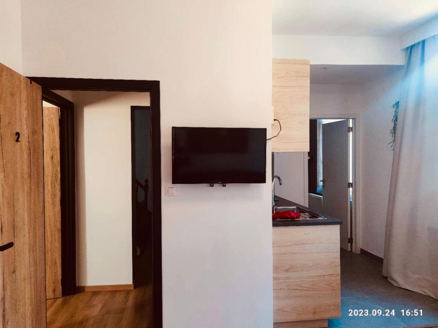 Salzinneschezsoi 2 Apartment *